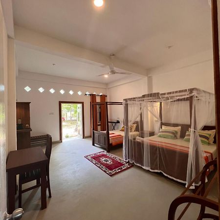 Tembo Luxury Suites Nochchiyagama Exterior foto