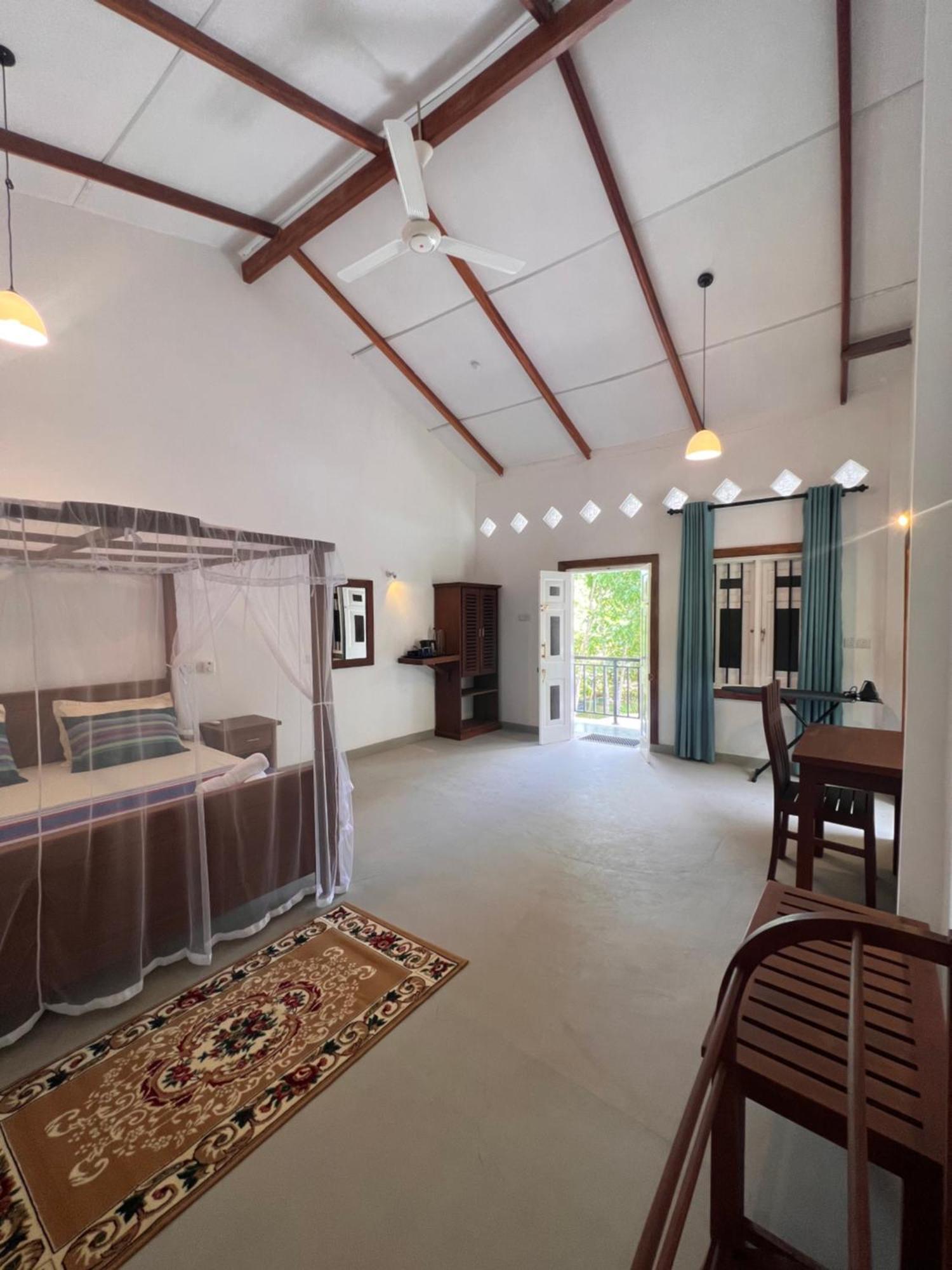 Tembo Luxury Suites Nochchiyagama Exterior foto