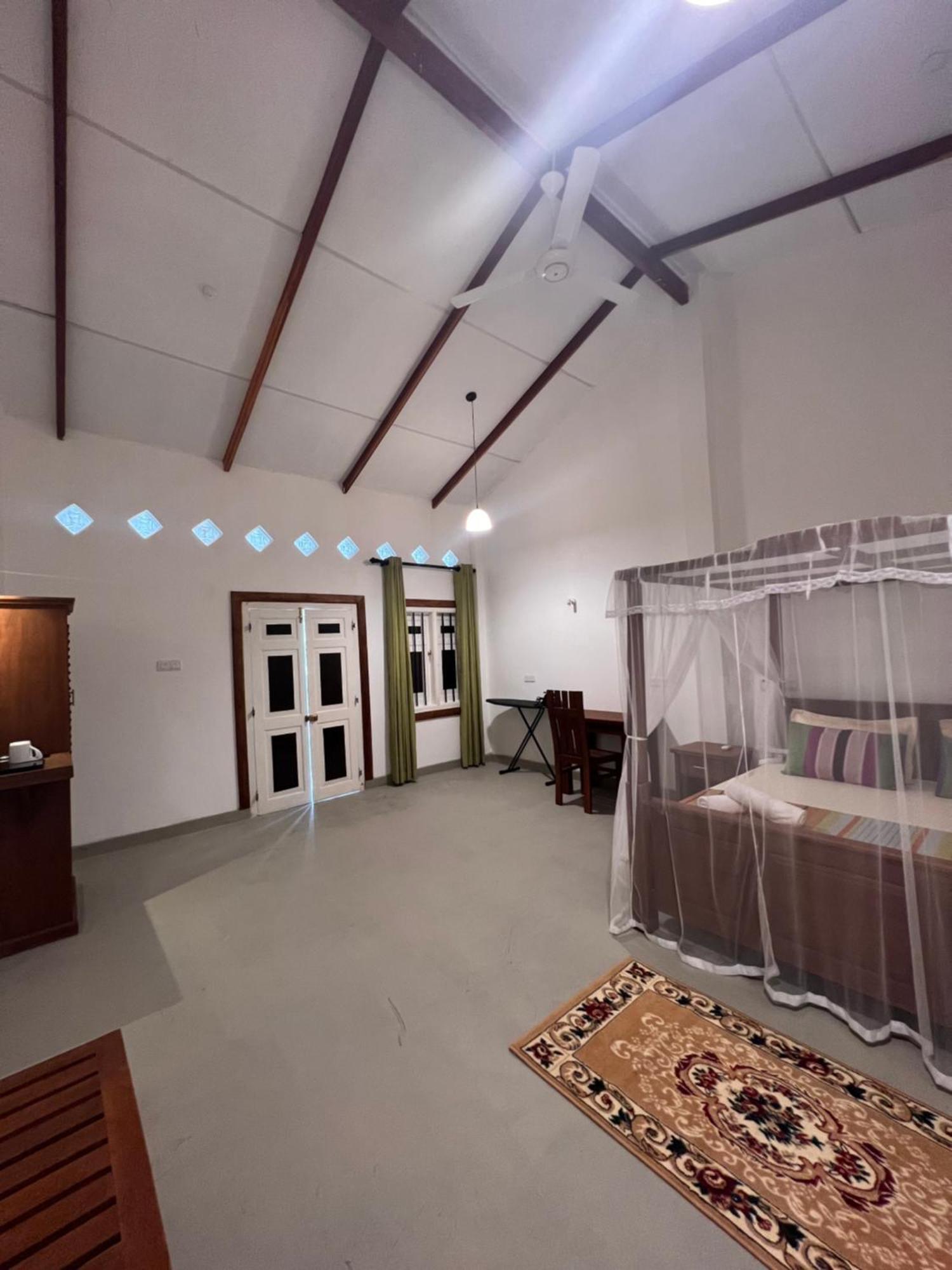 Tembo Luxury Suites Nochchiyagama Exterior foto