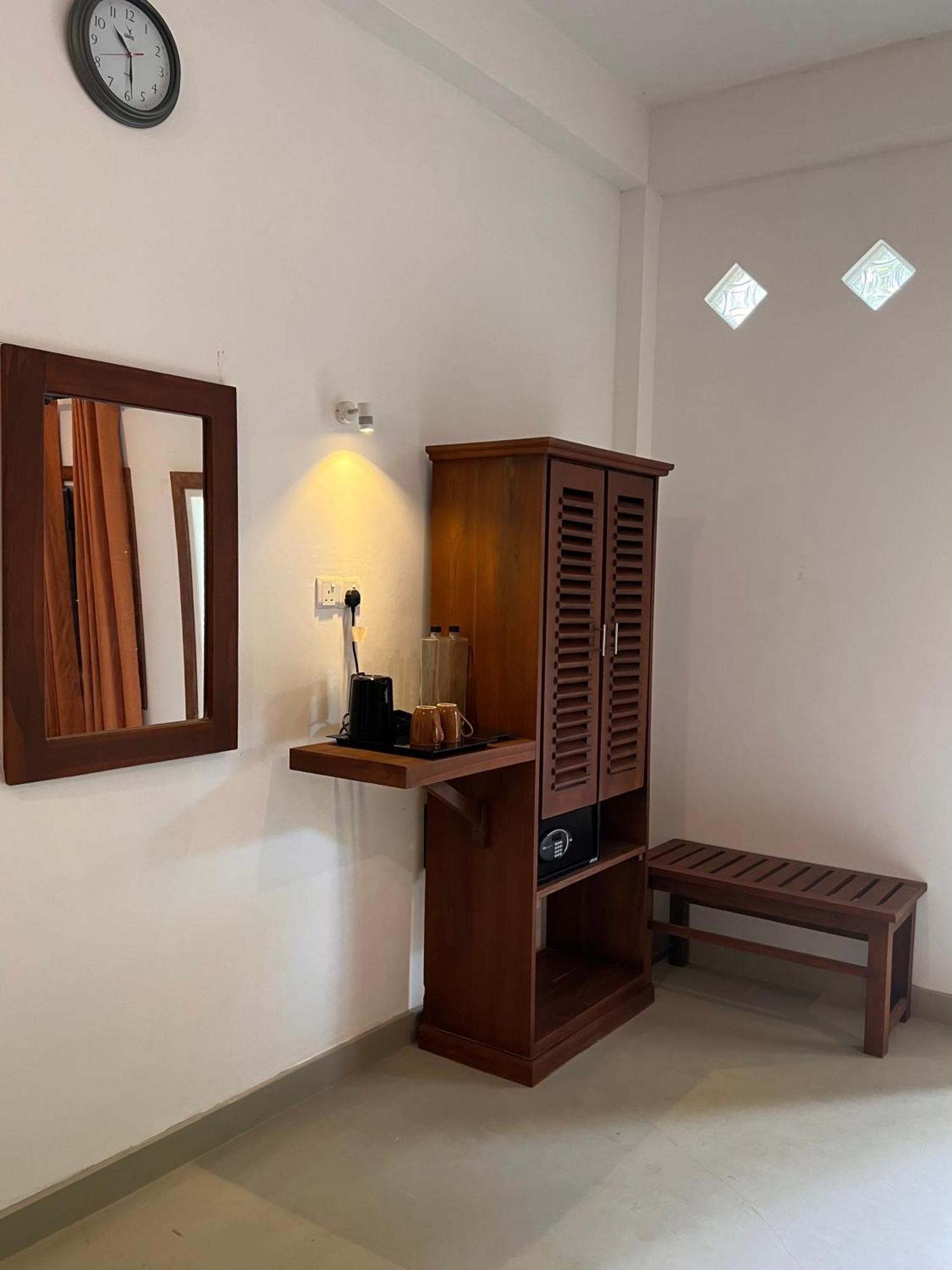 Tembo Luxury Suites Nochchiyagama Exterior foto